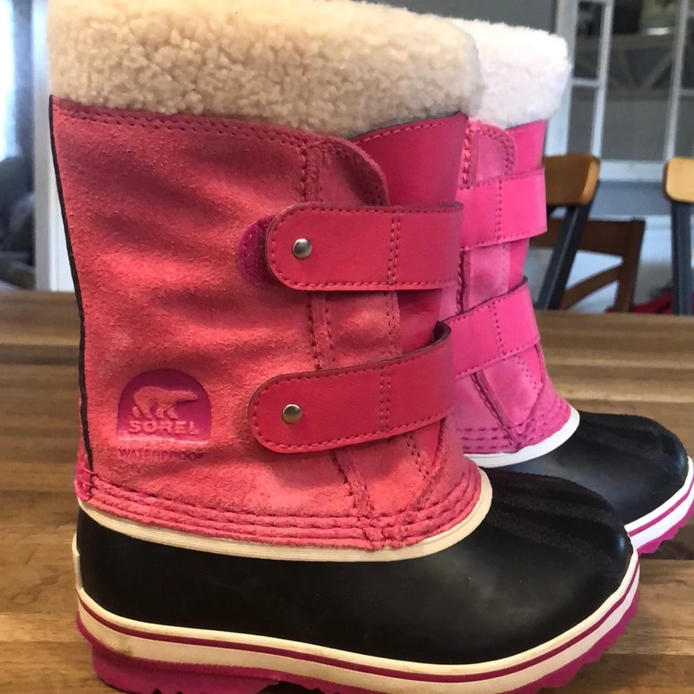 Sorel NWOT snow boots!
